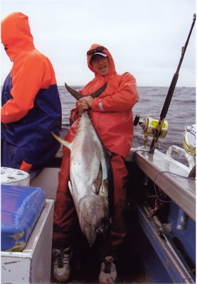 ANGLER: Crash Blamey . SPEICES: Yellowfin Tuna. WEIGHT:  Kg.